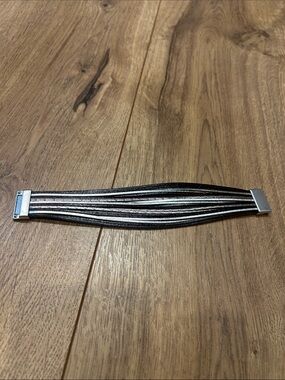 NWT vegan leather metallic bracelet